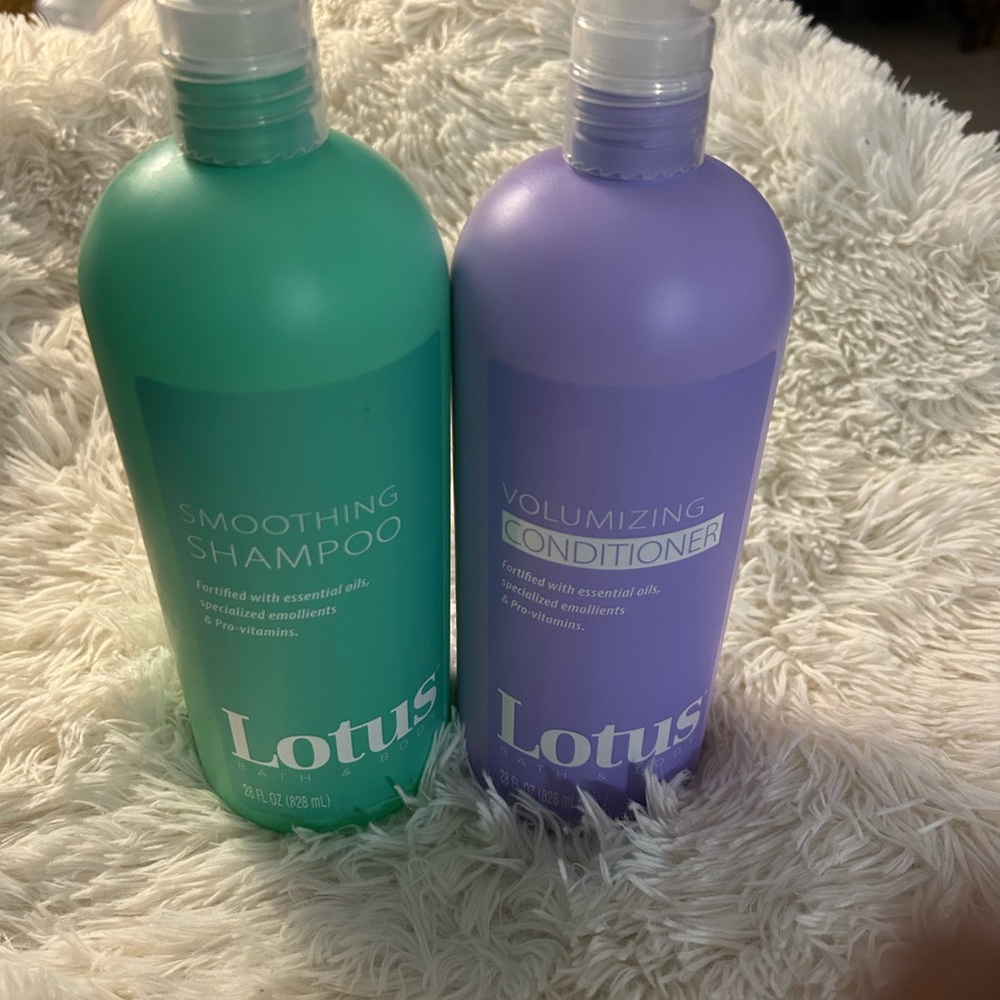 Smoothing Shampoo and Volumizing Conditioner Set - Green and Purple